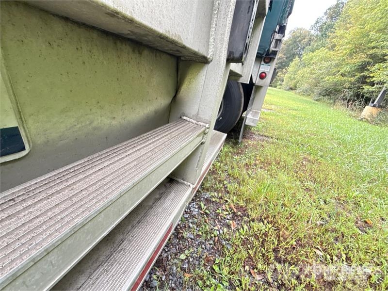 MAC TNAR48AA 48 ft T/A Spread Axle Curtain Side Traile Pressukapelliperävaunut