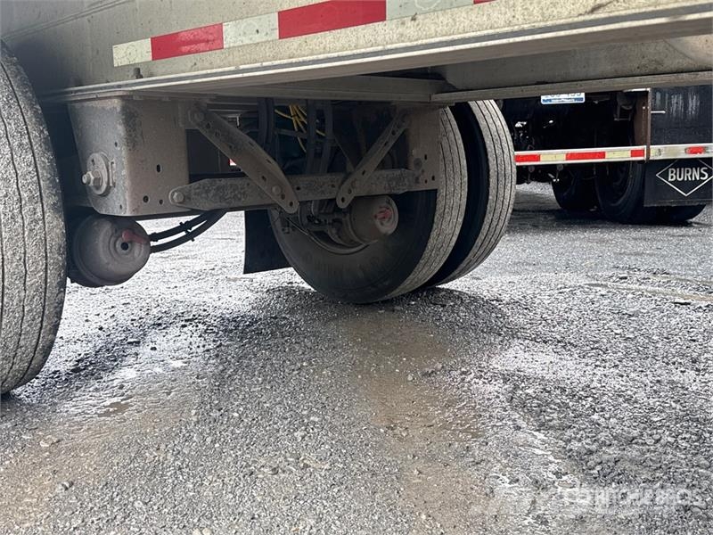MAC TNAR48AA 48 ft T/A Spread Axle Curtain Side Traile مقطورات بغطاء جانبي