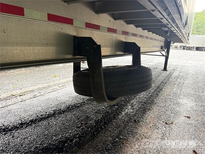 MAC TNAR48AA 48 ft T/A Spread Axle Curtain Side Traile Pressukapelliperävaunut