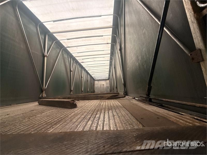 MAC TNAR48AA 48 ft T/A Spread Axle Curtain Side Traile مقطورات بغطاء جانبي