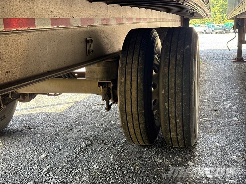 MAC TNAR48AA 48 ft T/A Spread Axle Curtain Side Traile Curtainsider trailers