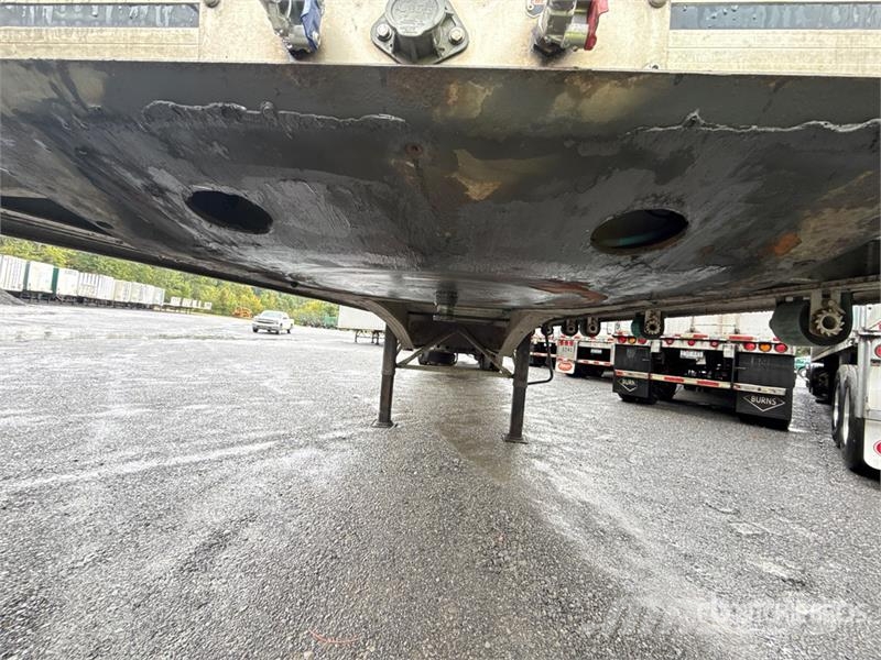 MAC TNAR48AA 48 ft T/A Spread Axle Curtain Side Traile مقطورات بغطاء جانبي