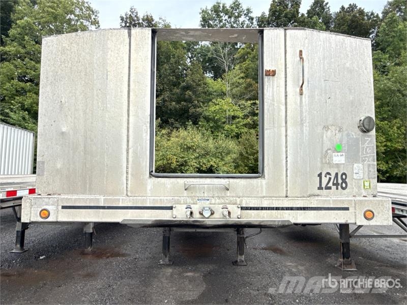 MAC TNAR48AA 48 ft T/A Spread Axle Flatbed Trailer Lavaperävaunut