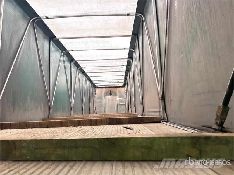 MAC TNAR48AA 48 ft T/A Spread Axle Curtain Side Traile مقطورات بغطاء جانبي