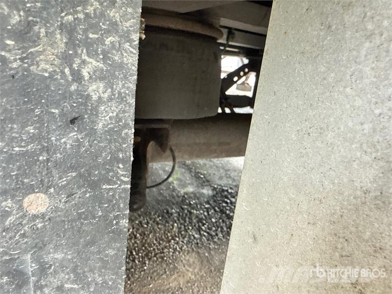 MAC TNAR48AA 48 ft T/A Spread Axle Curtain Side Traile Prikolice sa ceradom