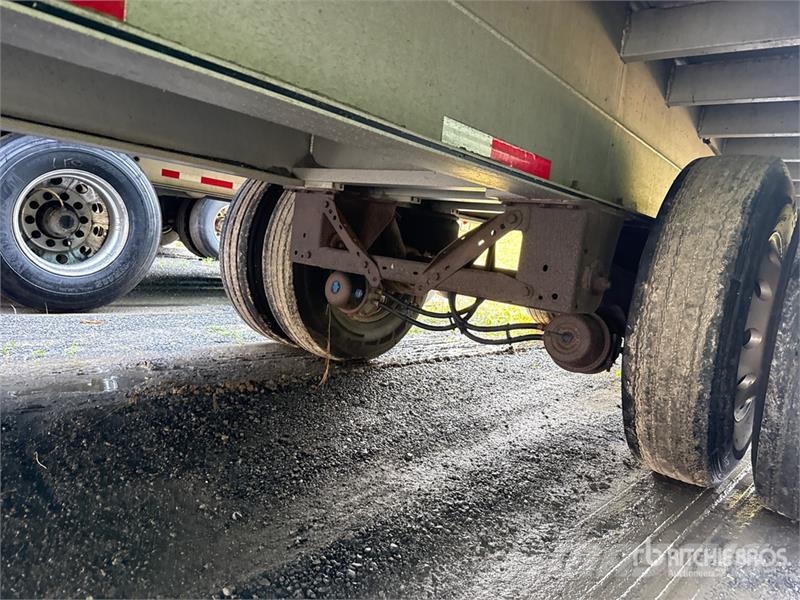 MAC TNAR48AA 48 ft T/A Spread Axle Curtain Side Traile 侧帘拖车