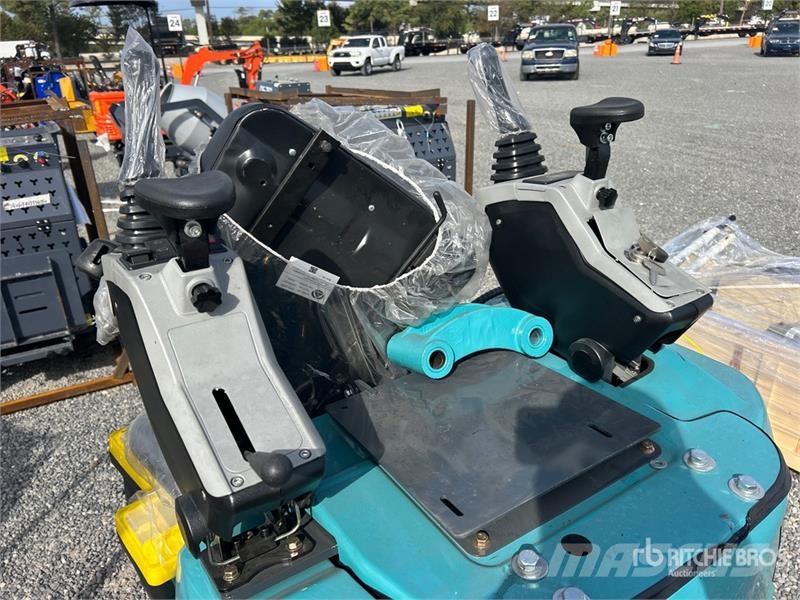 Mach Pro 322L-JBT Mini Excavator (Unused) Miniescavadeiras < 7t (Mini escavadeiras)