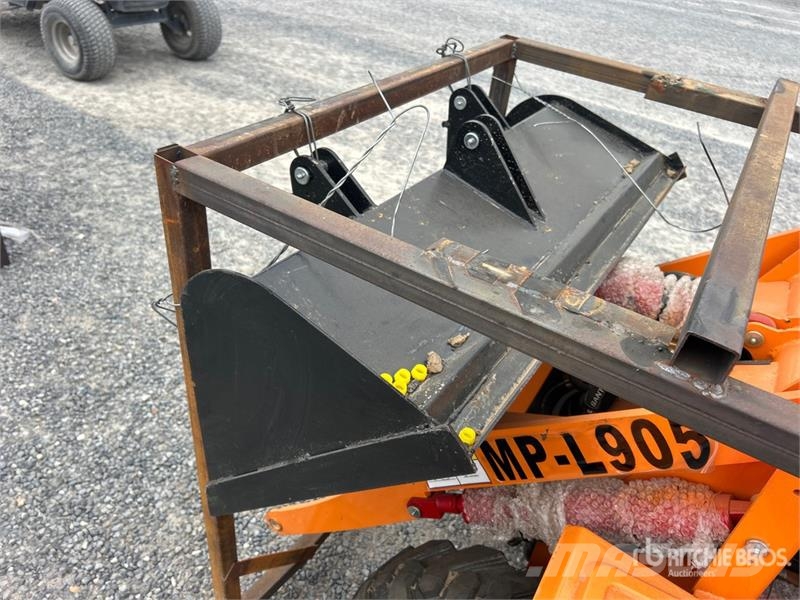 Machpro MP-L905 Mini Wheel Loader (Unused) لوادر بعجل