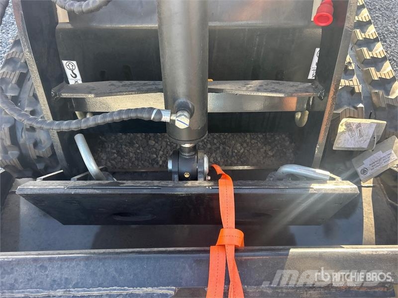 Machpro MPS310 Mini Compact Track Loader (Unused) Kompaktlaadurid