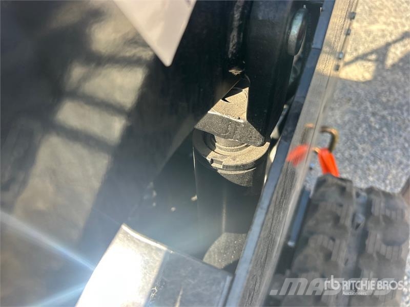 Machpro MPS310 Mini Compact Track Loader (Unused) Kompaktlaadurid