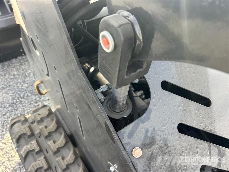Machpro MPS310 Mini Compact Track Loader (Unused) لوادر انزلاقية التوجيه