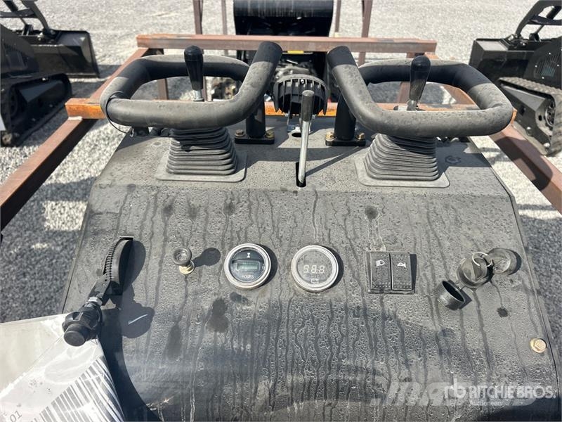 Machpro MPS310 Mini Compact Track Loader (Unused) لوادر انزلاقية التوجيه