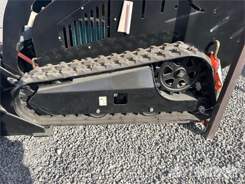 Machpro MPS310 Mini Compact Track Loader (Unused) لوادر انزلاقية التوجيه