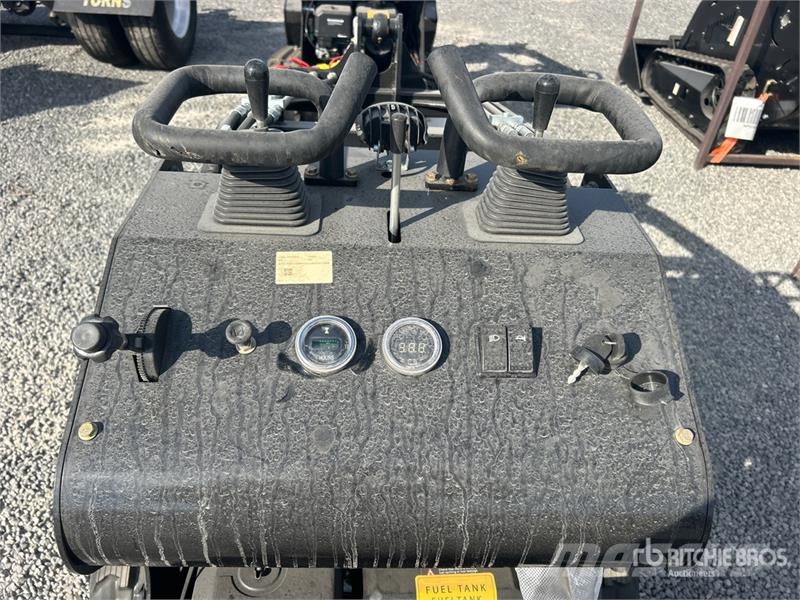 Machpro MPS310 Mini Compact Track Loader (Unused) Minilæsser - skridstyret