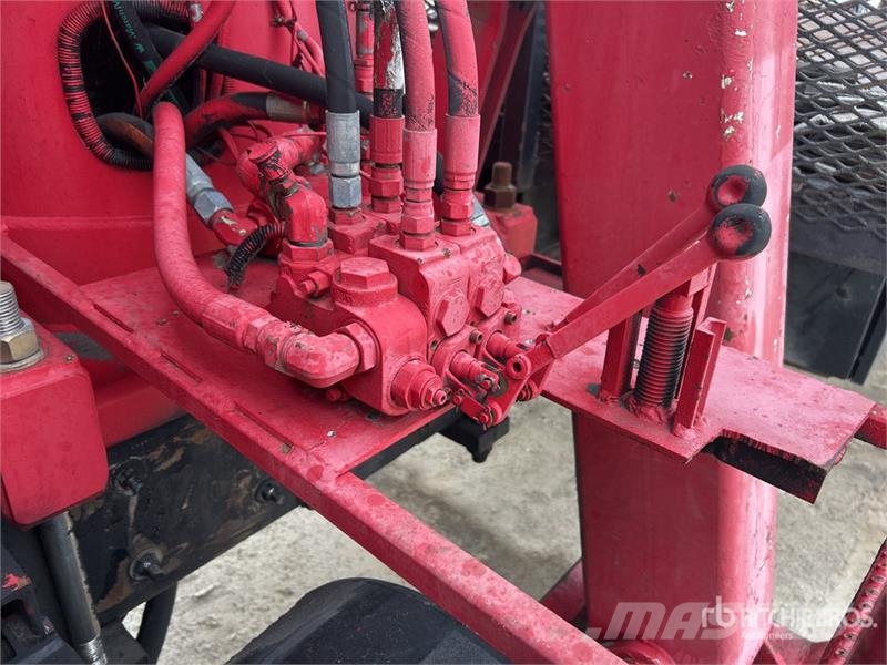 Mack 16000 5825 lb Knuckle Boom on Mack RB600 6x4 Boom Kraanaga veokid