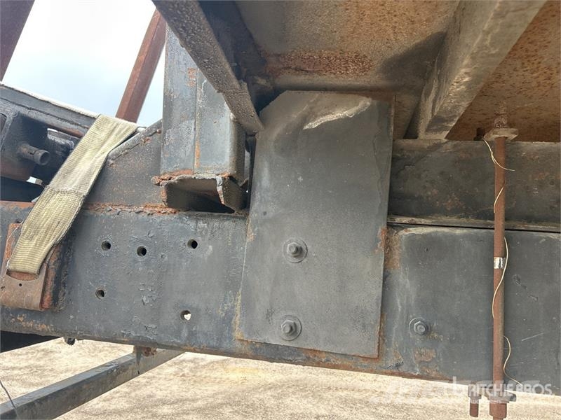 Mack 16000 5825 lb Knuckle Boom on Mack RB600 6x4 Boom Kraanaga veokid