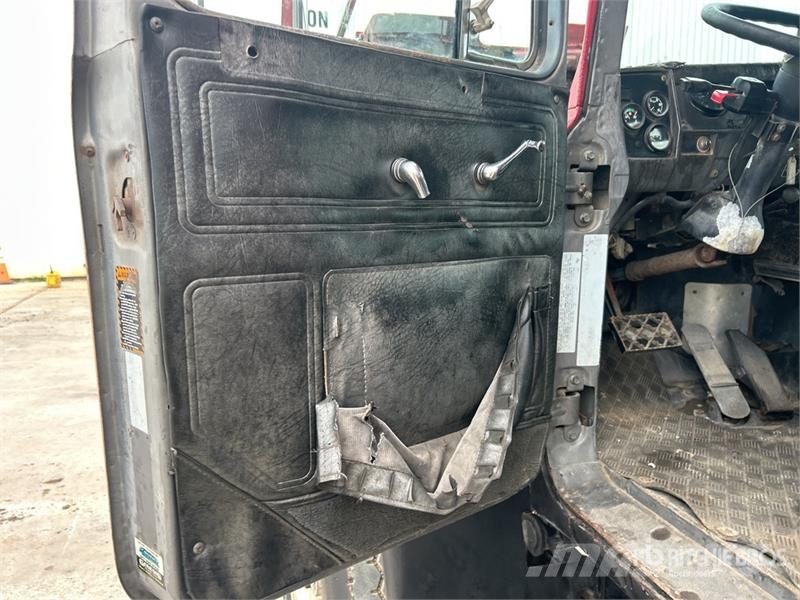 Mack 16000 5825 lb Knuckle Boom on Mack RB600 6x4 Boom Kraanaga veokid