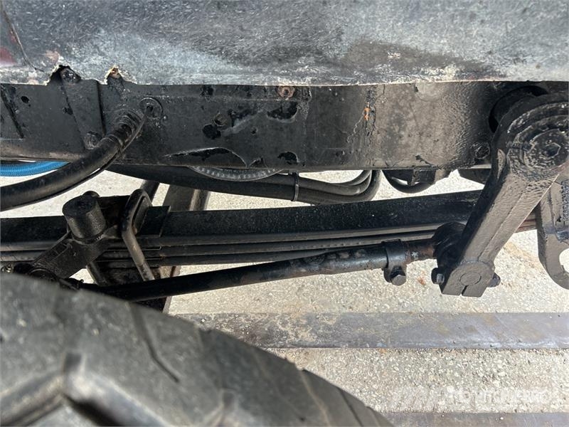 Mack 16000 5825 lb Knuckle Boom on Mack RB600 6x4 Boom Kraanaga veokid