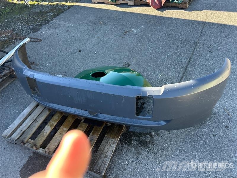 Mack 25137088 Mack CX/CH Bumper (Unused) Muut