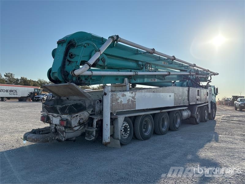 Mack 2525H / S 58 SX 58 m on Mack MR688S Terrapro 14x6  Betonmischer