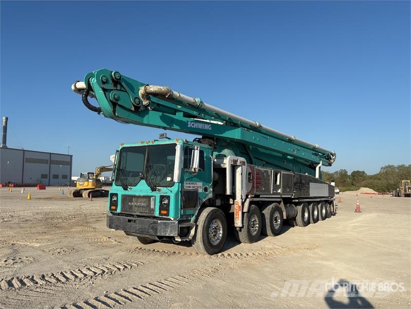 Mack 2525H / S 58 SX 58 m on Mack MR688S Terrapro 14x6  Betonmischer