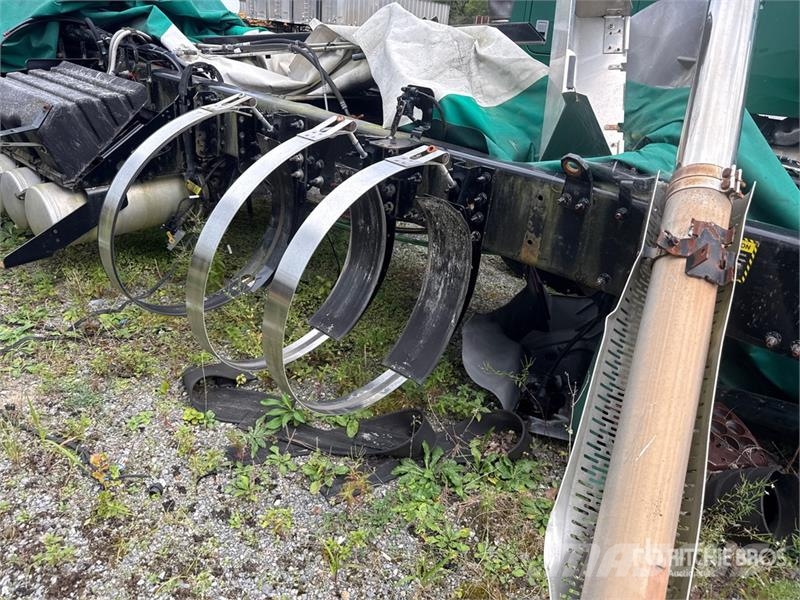 Mack 6x4 T/A Day Cab Truck Tractor (Inoperable) Naudoti vilkikai