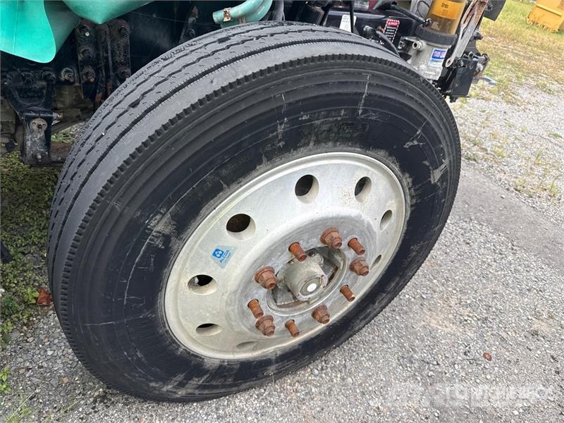 Mack 6x4 T/A Day Cab Truck Tractor (Inoperable) Naudoti vilkikai