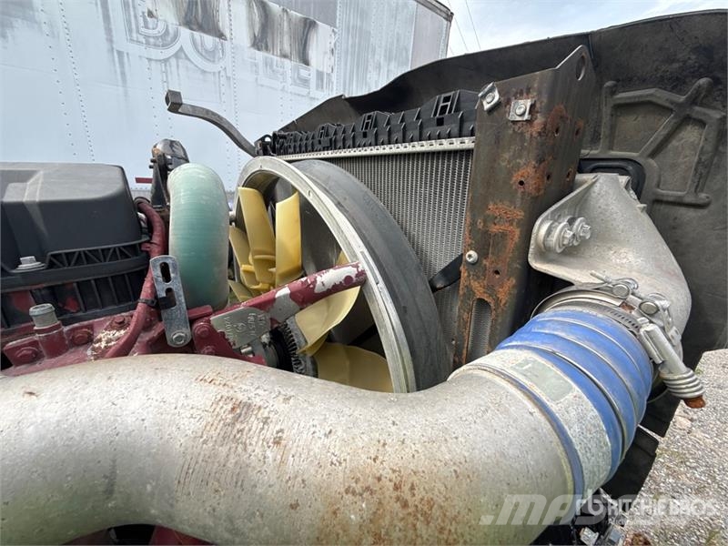 Mack 6x4 T/A Day Cab Truck Tractor (Inoperable) Naudoti vilkikai