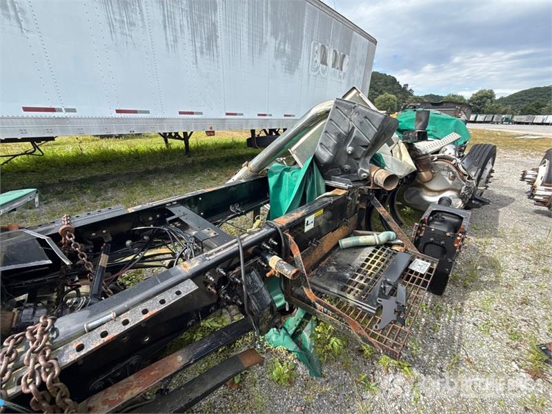 Mack 6x4 T/A Day Cab Truck Tractor (Inoperable) Naudoti vilkikai