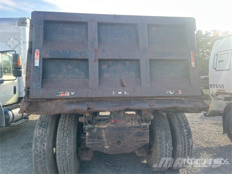 Mack 6x4 T/A Dump Truck Pašizgāzējs