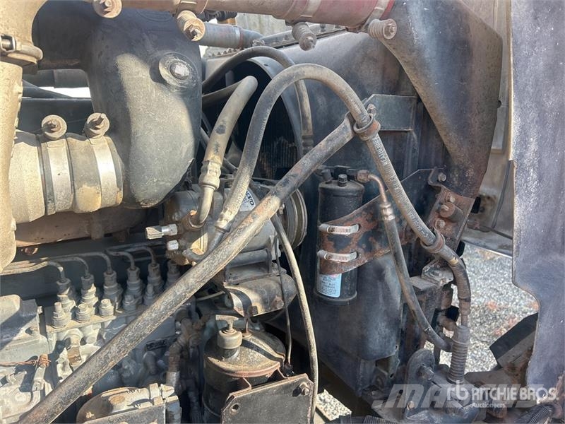 Mack 6x4 T/A Dump Truck Pašizgāzējs