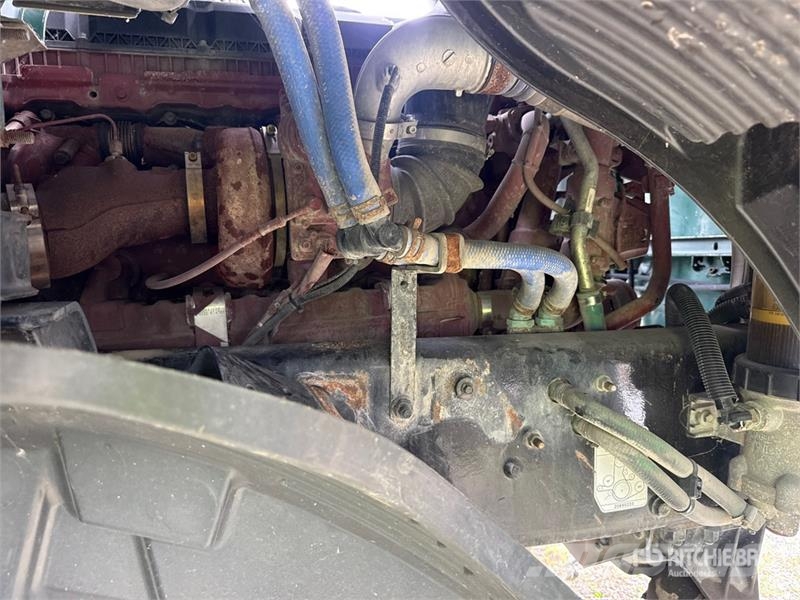 Mack AN64T 6x4 T/A Sleeper Truck Tractor (Inoperable) Naudoti vilkikai