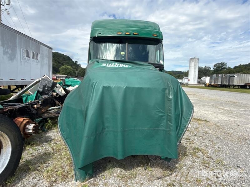 Mack AN64T 6x4 T/A Sleeper Truck Tractor (Inoperable) Naudoti vilkikai