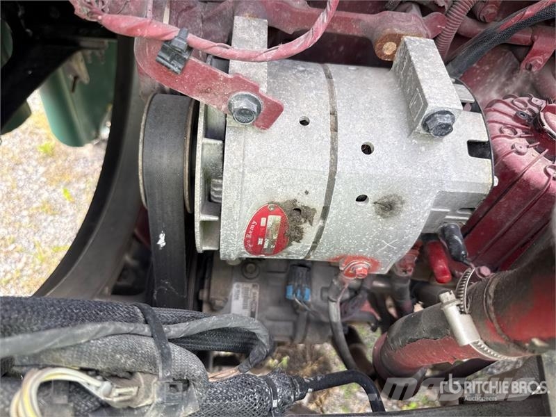 Mack AN64T 6x4 T/A Sleeper Truck Tractor (Inoperable) Naudoti vilkikai