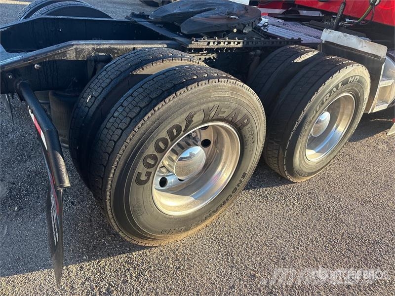 Mack Anthem 64T 6x4 T/A Sleeper Truck Tractor Tahače