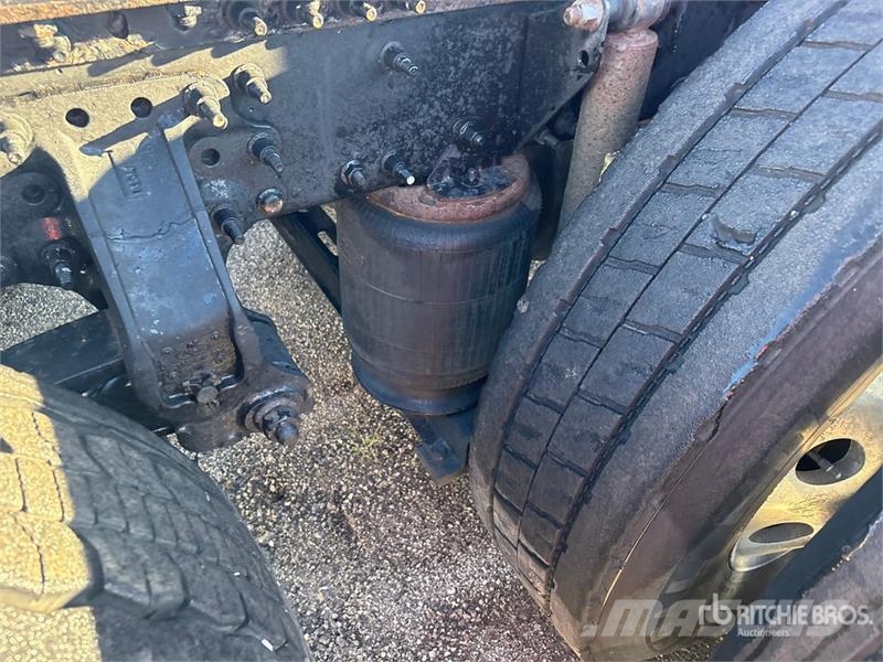 Mack Anthem 64T 6x4 T/A Sleeper Truck Tractor Tahače