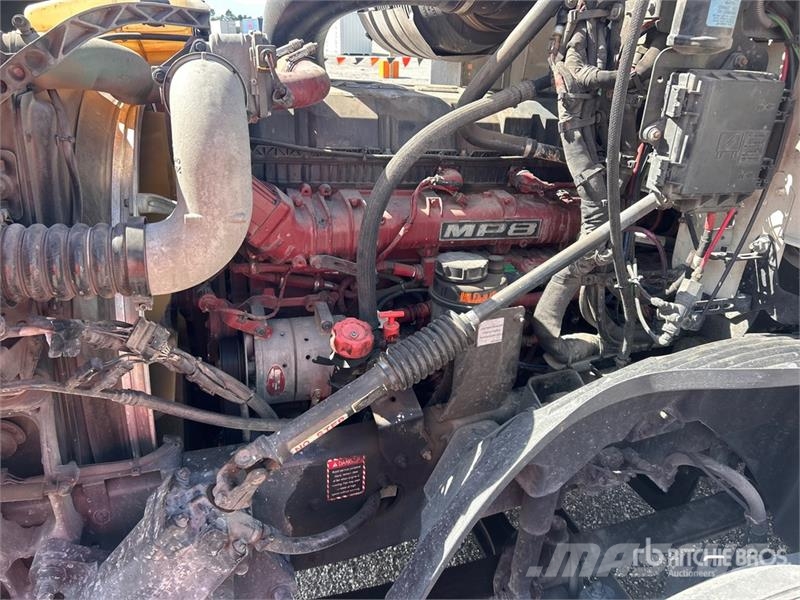 Mack Anthem 64T 6x4 T/A Day Cab Truck Tractor Vilcēji