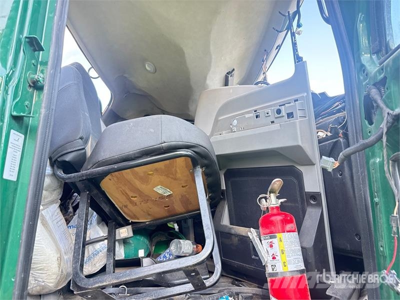Mack Anthem 6x4 T/A Day Cab Truck Tractor (Inoperable) Prime Movers