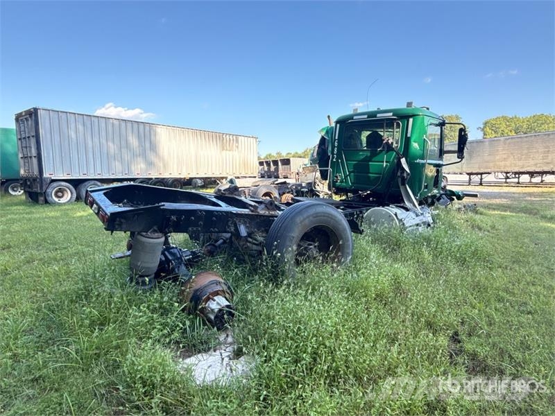 Mack Anthem 6x4 T/A Day Cab Truck Tractor (Inoperable) Prime Movers