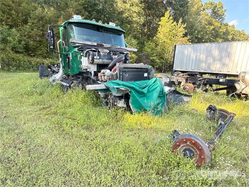 Mack Anthem 6x4 T/A Day Cab Truck Tractor (Inoperable) Prime Movers