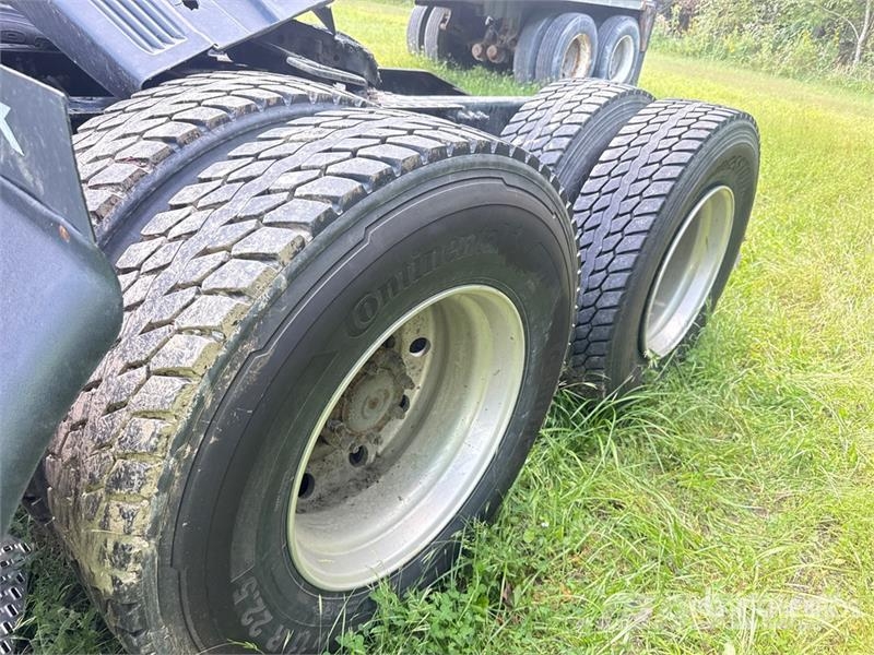 Mack Anthem 6x4 T/A Day Cab Truck Tractor (Inoperable) Vetopöytäautot