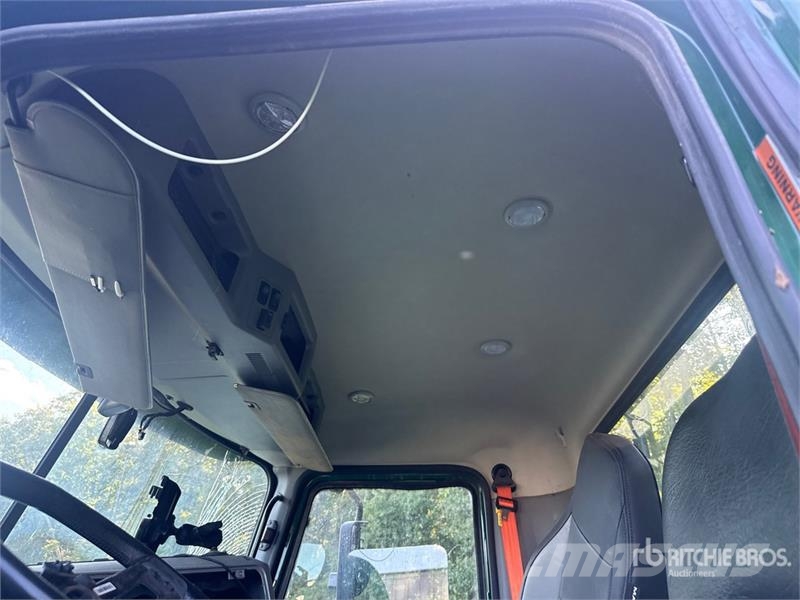 Mack Anthem 6x4 T/A Day Cab Truck Tractor (Inoperable) Vetopöytäautot