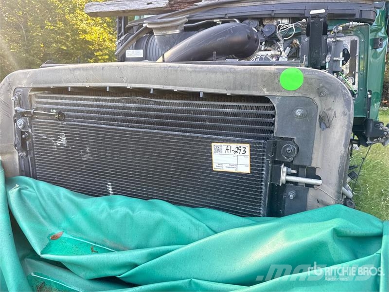 Mack Anthem 6x4 T/A Day Cab Truck Tractor (Inoperable) Prime Movers