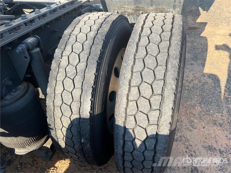 Mack Anthem 6x4 T/A Sleeper Truck Tractor Vilcēji