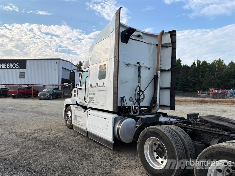 Mack Anthem 6x4 T/A Sleeper Truck Tractor Tracteur routier