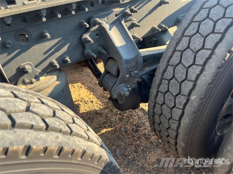 Mack Anthem 6x4 T/A Sleeper Truck Tractor Vilcēji