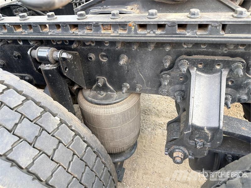 Mack Anthem 6x4 T/A Sleeper Truck Tractor Tracteur routier