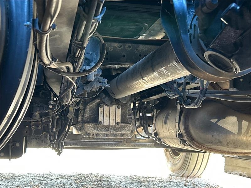 Mack Anthem 6x4 T/A Sleeper Truck Tractor 曳引機組件