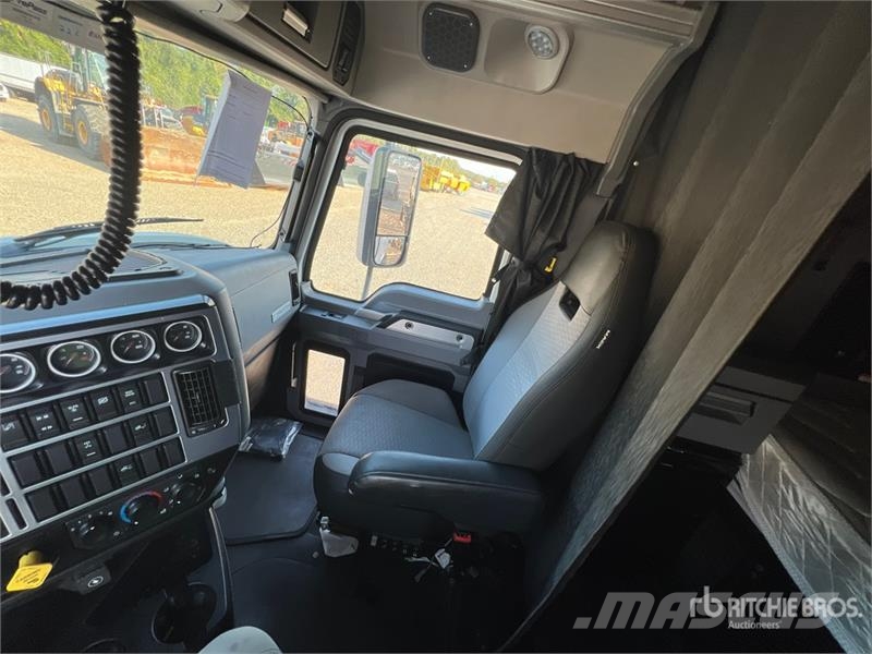 Mack Anthem 6x4 T/A Sleeper Truck Tractor Vilcēji