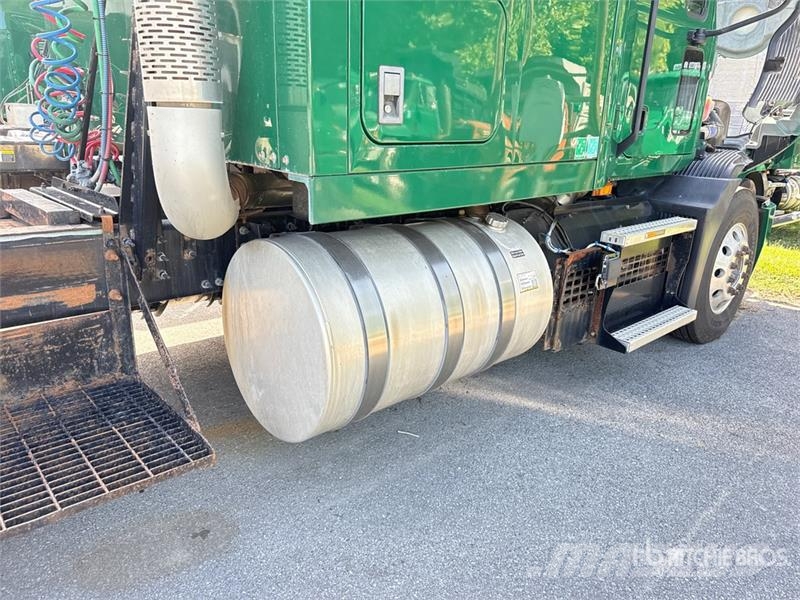Mack Anthem AN64T 6x4 T/A Sleeper Truck Tractor Седельные тягачи